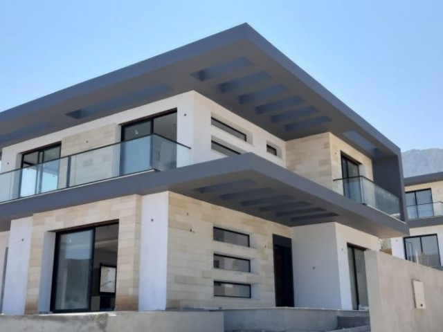 4 bedroom Villa for sale in Edremit 