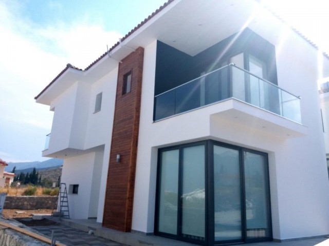 3 bedroom Villa for sale in Yeşiltepe (Kyrenia district)