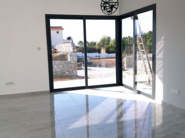 3 bedroom Villa for sale in Yeşiltepe (Kyrenia district)