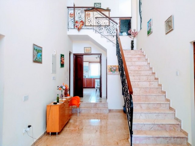 Akdeniz 4+3 Villa Satılık 