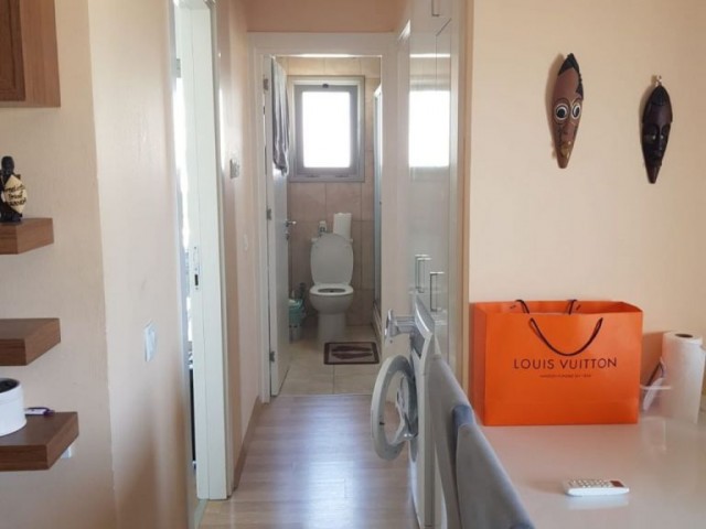 Girne Merkez'de 2+1 satılık daire +90 533 841 76 78