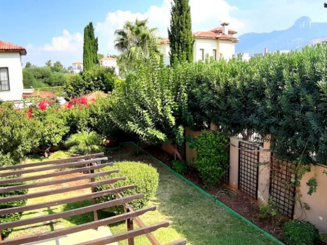 4 bedroom Villa for sale in Çatalköy (Kyrenia district)