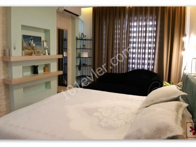 3 Bedroom Penthouse for Daily Rent in Iskele Long Beach