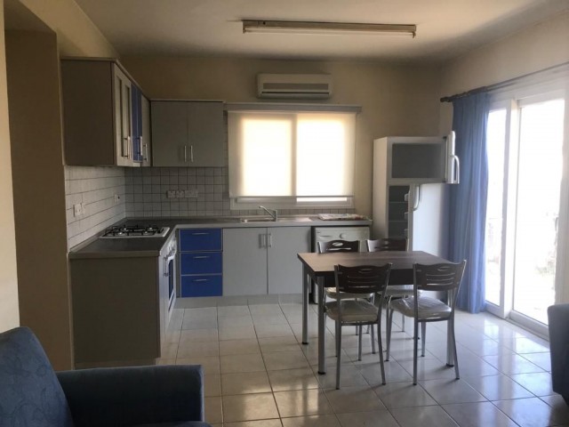 Girne Merkez'de Jasmine Court karşısında 2+1 Daire Kiralık