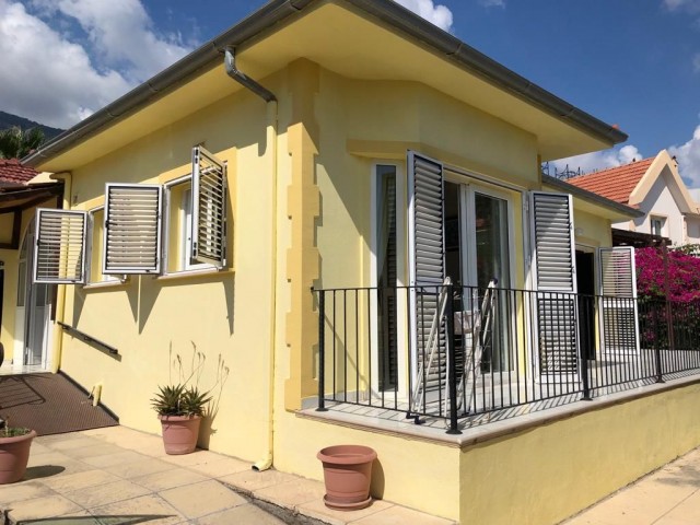 3 bedroom  Bungalow for sale in Lapta / Kyrenia