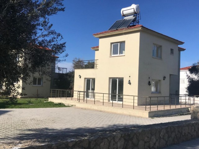 2+1 villa zu verkaufen in chatalköy ** 