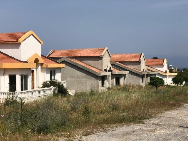 9 houses under construction and land for sale 