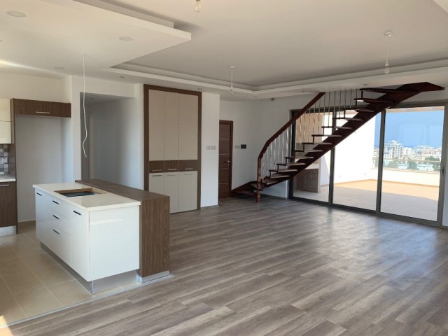 3+1 duplex penthouse for sale in Kyrenia