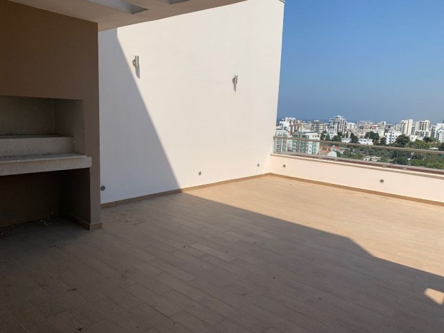 3+1 duplex penthouse for sale in Kyrenia