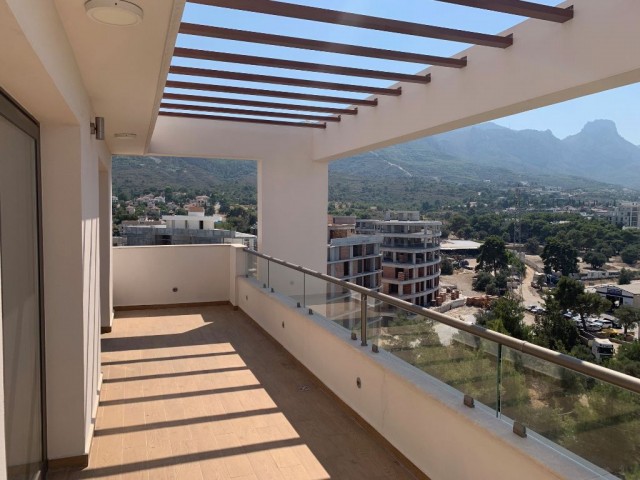 Girne'de 3+1 satılık duplex penthouse