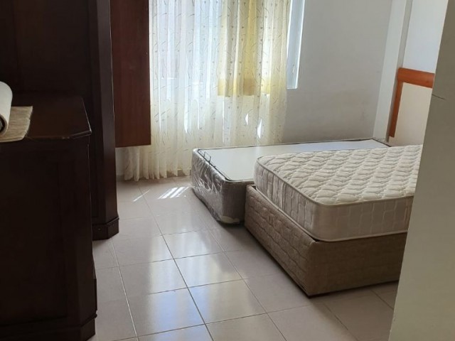 2+1 flat for rent in Zeytinlik, Kyrenia