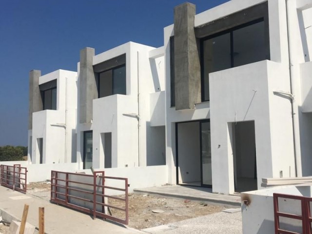 Girne Çatalköy"de satılık çok uygun fiyatlı Villa 