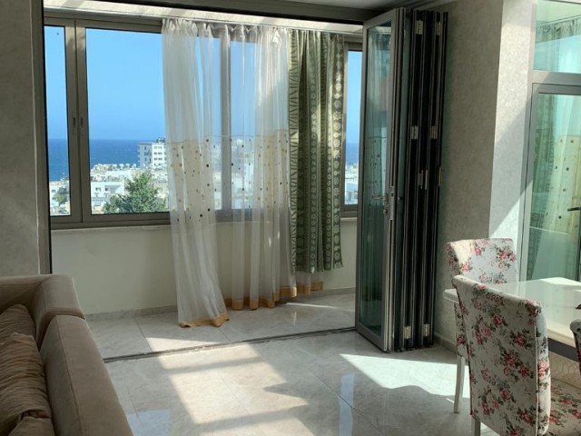 3 + 1 zu vermieten Lu Llogara penthouse im Zentrum von Kyrenia.Meer , Stadt, und Bergblick ** 