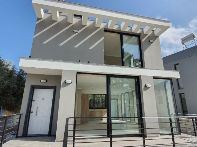 Satılık 2+1 ve 3+1 Yeni Modern Villalar Girne Ozanköy Bolgesi