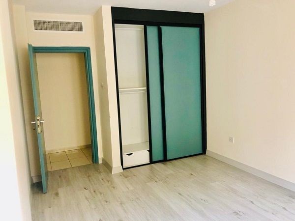 3+1 Wohnung zum Verkauf im Zentrum von Kyrenia, sifir zum Meer ** 