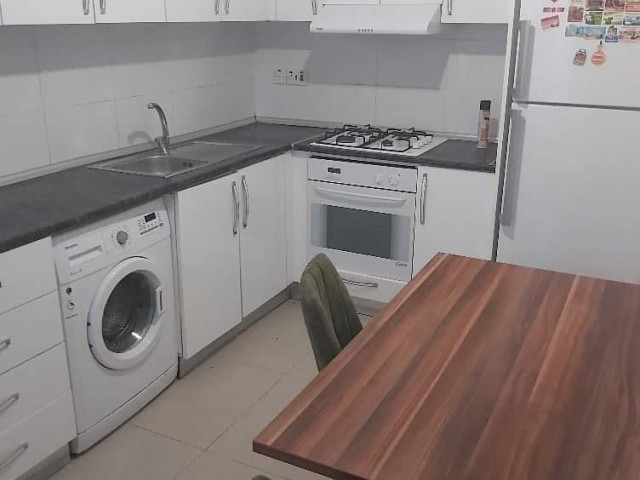 Gİrne Merkezde 2+1 kiralık daire. YENİ EŞYA. BARIŞ PARK BÖLGESİNDE 