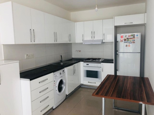 Gİrne Merkezde 2+1 satılık  daire. YENİ EŞYA. BARIŞ PARK BÖLGESİNDE