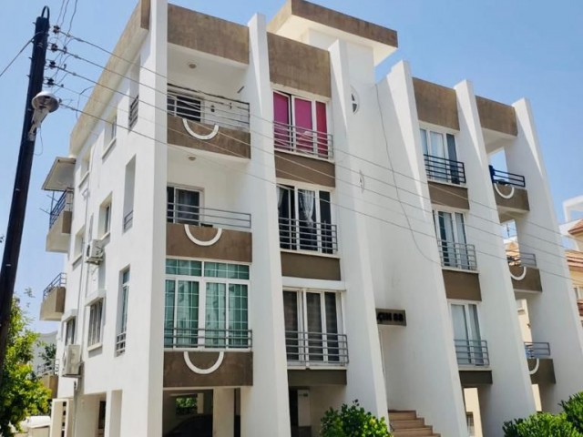  Girne’nin merkezinde Geniş 115 m2 2+1 full eşyalı satılık daire, Hürdeniz bölgesinde 