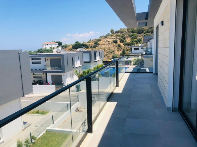 4+1 brand new villa for sale in Alsancak, Kyrenia with private garden and swimming pool 