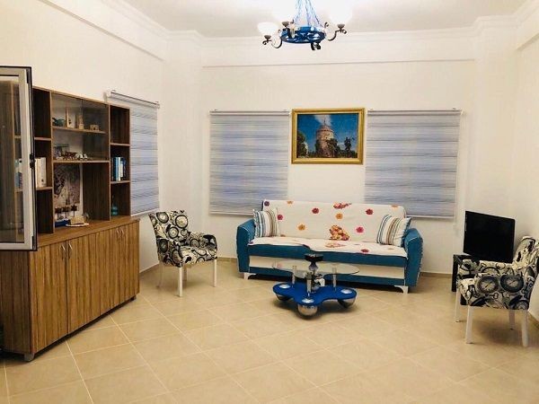 Akdeniz'e yürüyüş mesafede TATLISU'da haftalık  kiralık  3 + 1 villa!