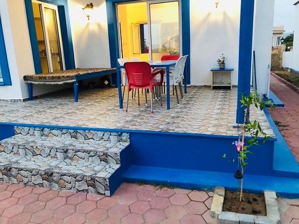 Akdeniz'e yürüyüş mesafede TATLISU'da haftalık  kiralık  3 + 1 villa!