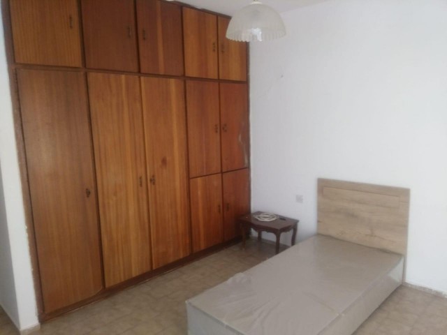 2+1 apartment for rent in center of Kyrenia