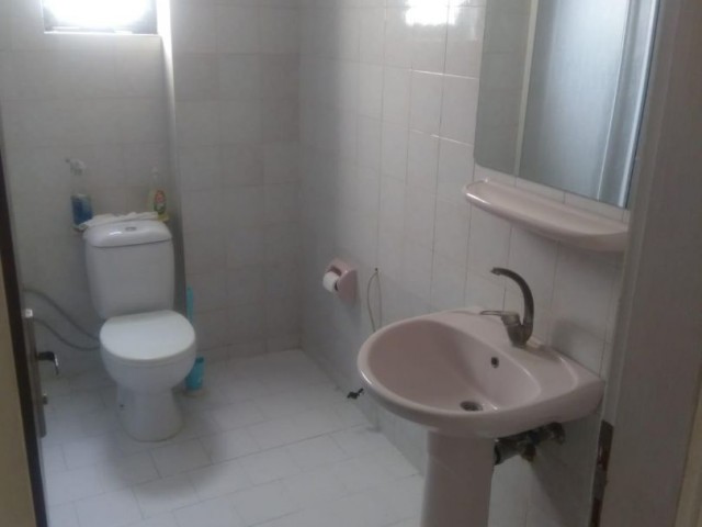 2+1 apartment for rent in center of Kyrenia