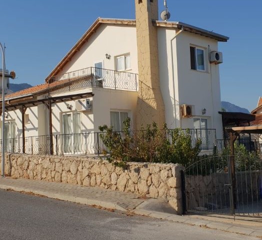 4+1 villa for daily rent in Esentepe 