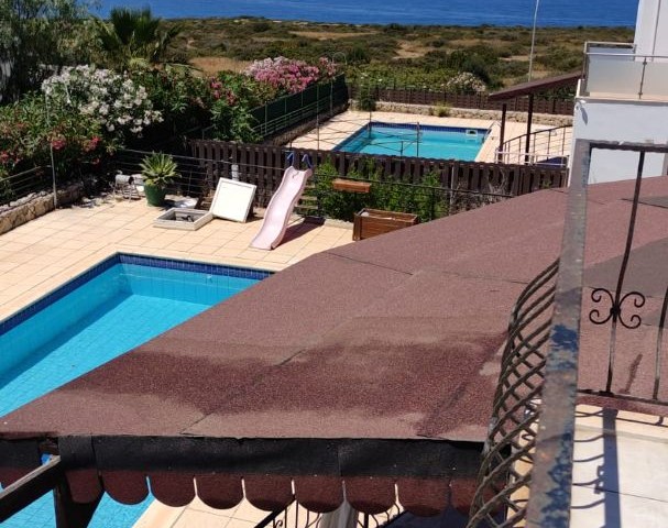 4+1 villa for daily rent in Esentepe 