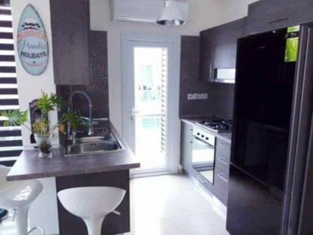 2+1 luxury, modern penthouse for sale in center of Kyrenia. Kombos area.