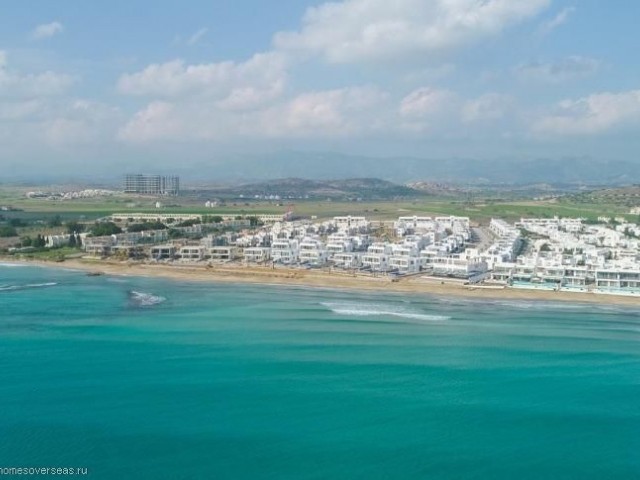 Kıbrıs'ta İskele Bogaziçi'de inşaatı tamamlanmış 420 konutlu satılık daire ve villa projesi