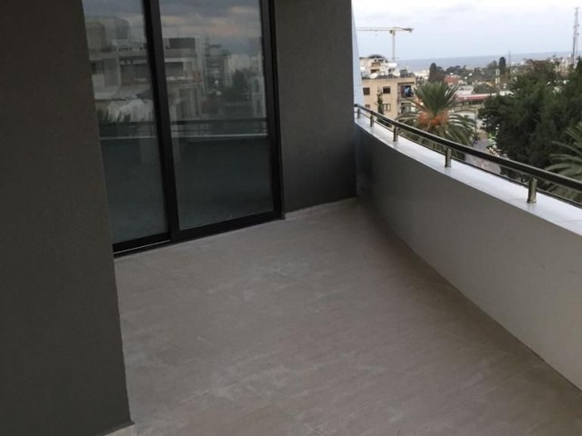 2+1 luxury apartment for rent in center of Kyrenia 