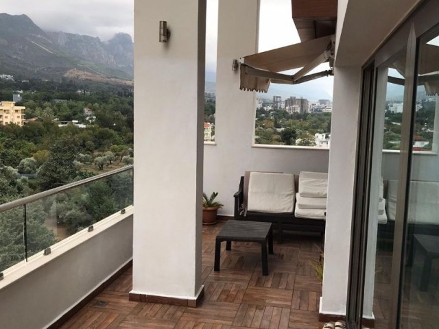 2+1 luxury penthouse for rent in Girne Center, Gorgeous Mountain View