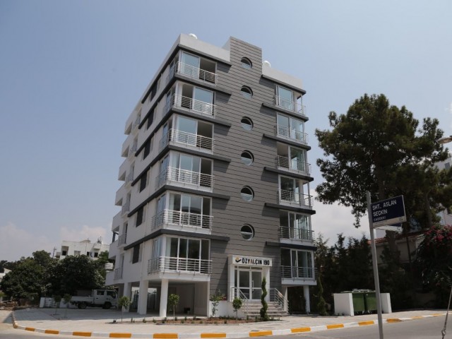 GİRNE MERKEZ'DE SATILIK 2+1 DAİRE