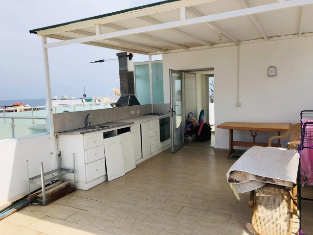 Sea view 2+1 pentouse for sale in Karaoğlanoğlu, Girne. 200m to the Mediterranean Sea!