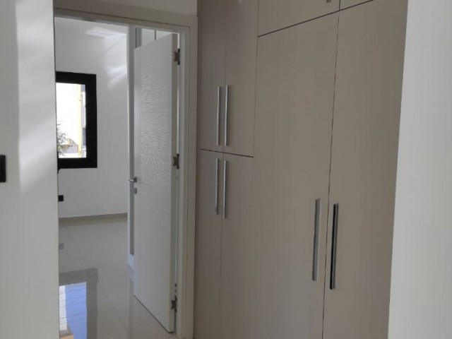 New magnificent 2+1 flat 85 m2 in Kyrenia Center.  The deed is ready!