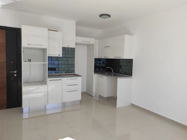 New magnificent 2+1 flat 85 m2 in Kyrenia Center.  The deed is ready!