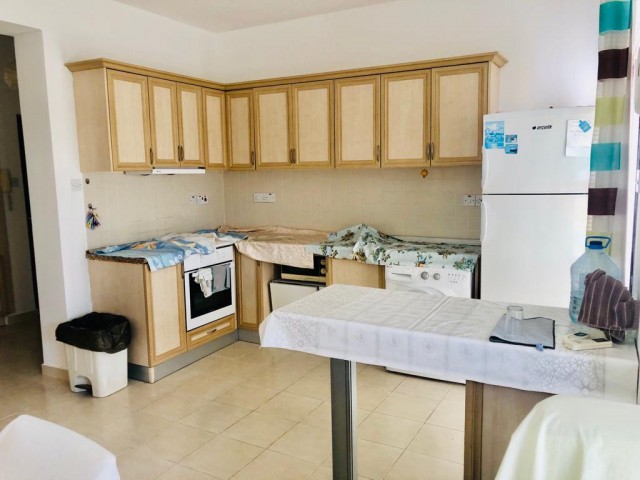 Full eşyalı 2+1 PENTHOUSE DOĞANKÖYDE, GİRNE. MUHTEŞEM DAĞ, ŞEHİR VE DENİZ MANZARALI 