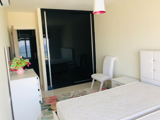 Er ist offen für den Handel!4+1 PENTHOUSE MIT HERRLICHEM MEERBLICK, PRIVATEM POOL, VOLL MÖBLIERT ZU VERKAUFEN **  ** 