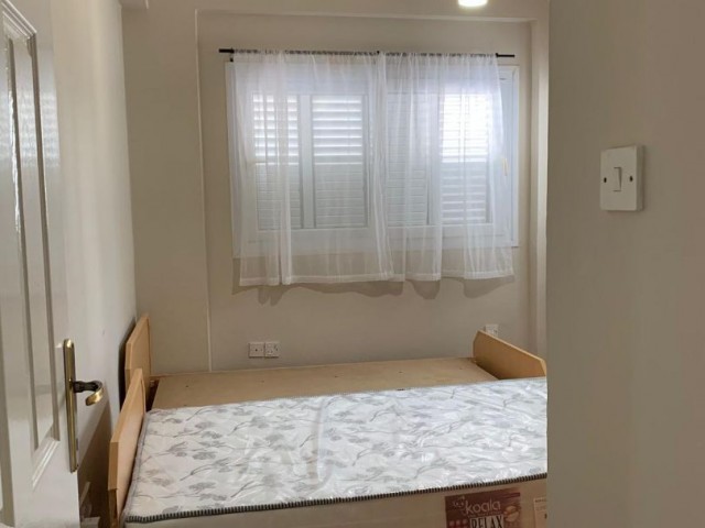 Spacious 3+1 flat for sale in Girne Center, easy access to everywhere!!!!!!!