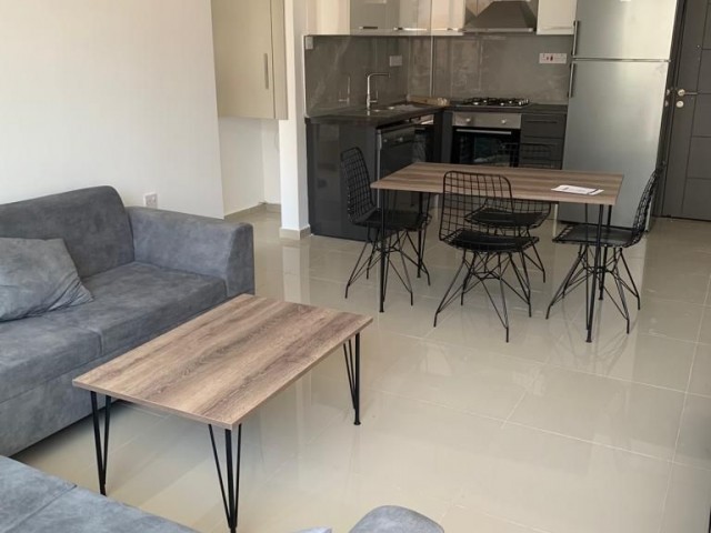 Girne Merkez'de kiralık 2+1  yeni,lüks daire