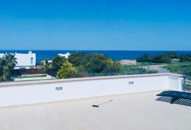 LLOGARA VILLA ZUM VERKAUF IN KYRENIA CHATALKÖY SEHR NAH AM MEER ** 