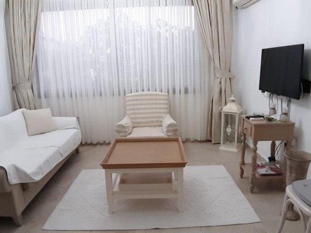 Full eşyalı 2+1 satılık büyük teraslı daire Karaoğlanoğlu, Girne.Kaçırılmaz fırsat! 