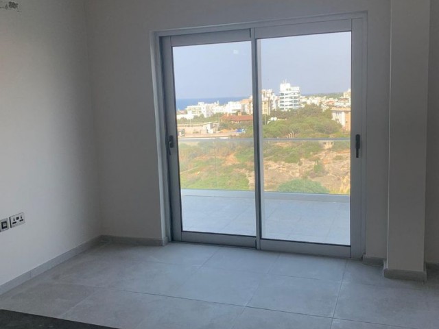 2+1 apartment for sale in center of Kyrenia, amazing SEA VİEW Kaşgar area