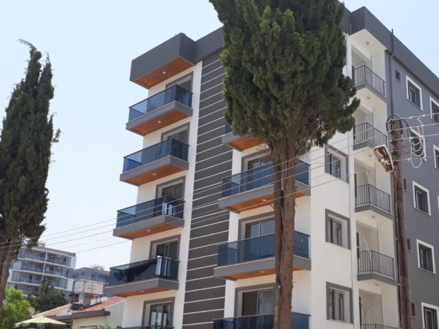 2+1 Wohnung Zu Verkaufen im Zentrum von Kyrenia, in Pia Bella ** 