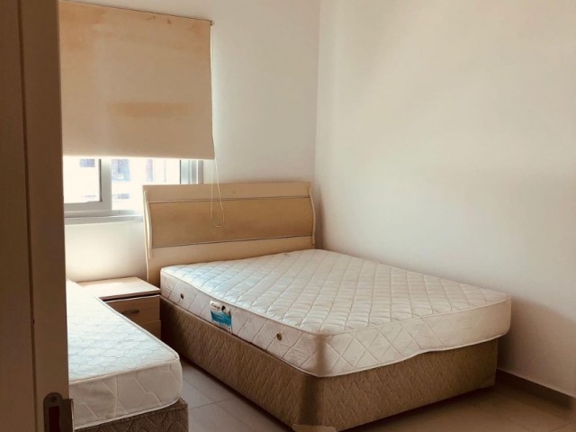 2 + 1 Wohnung zur Miete in oberirdischen Kyrenia ab 1. August ** 