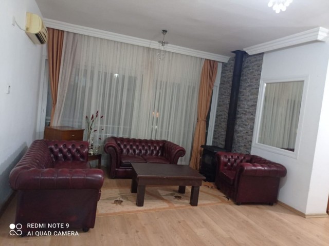 2+1 apartment for rent in center of Kyrenia,Kaşgar court area