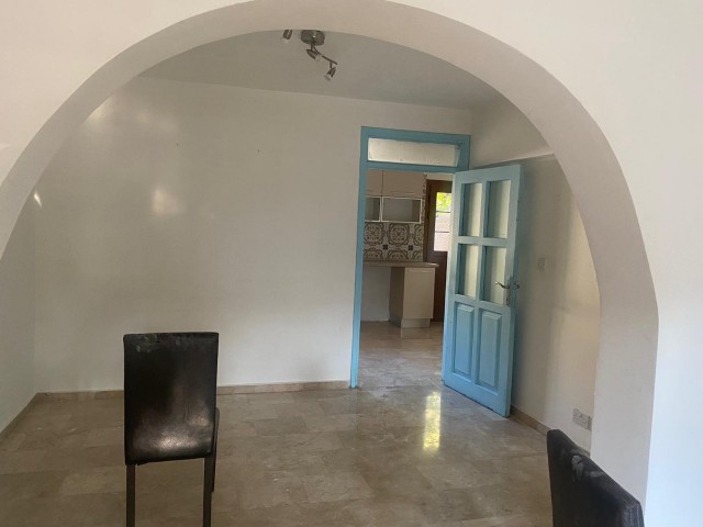 3 + 1 Einfamilienhaus zu vermieten im Zentrum von Kyrenia ** 