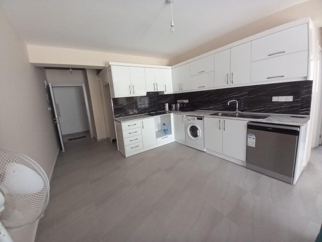 2+1 apartment for sale in center of Kyrenia, can be with furnitre 