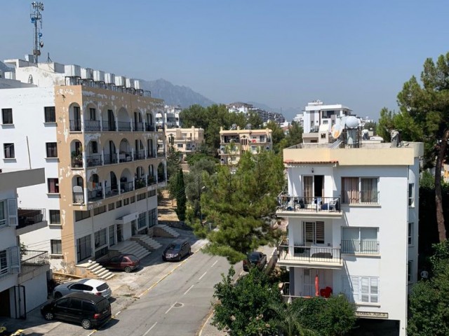 2+1 apartment for rent in center of Kyrenia